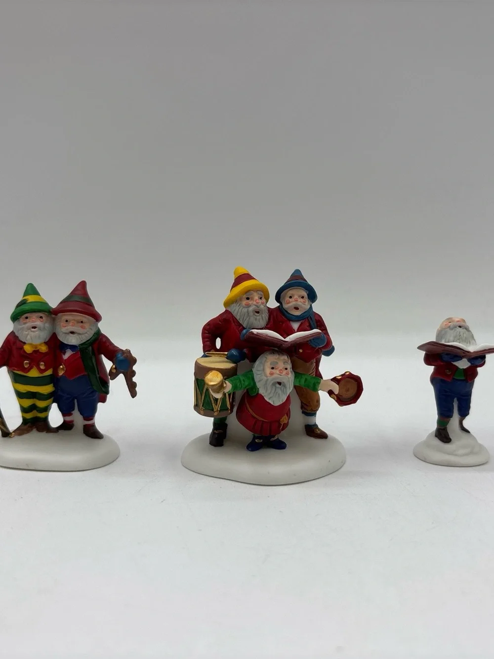 Dept 56 1994 Vintage Heritage Village Sing A Song For Santa Set Of 3 5631-6 EUC